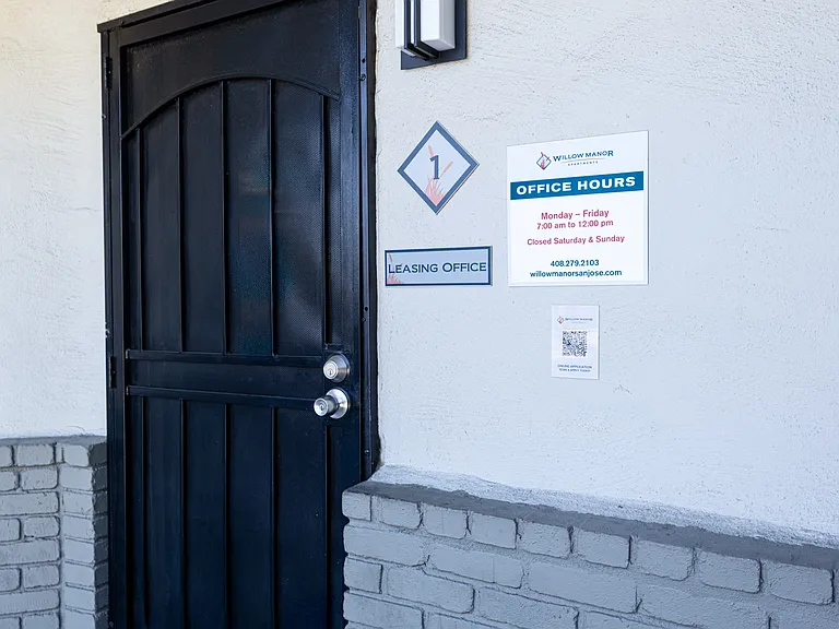 Willow Manor Apartments — Photo 8