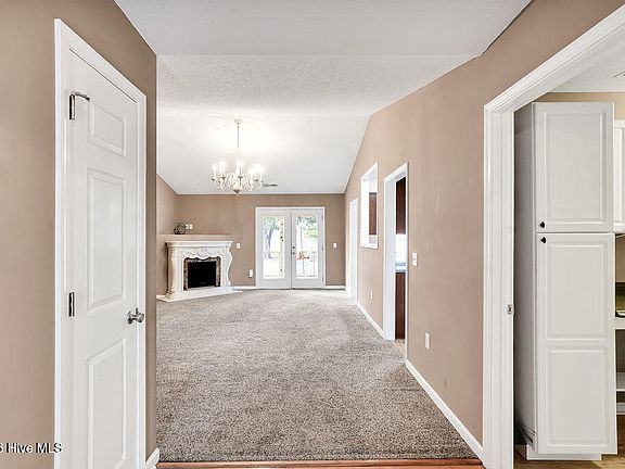 2nd image of 4952 Montserrat Drive