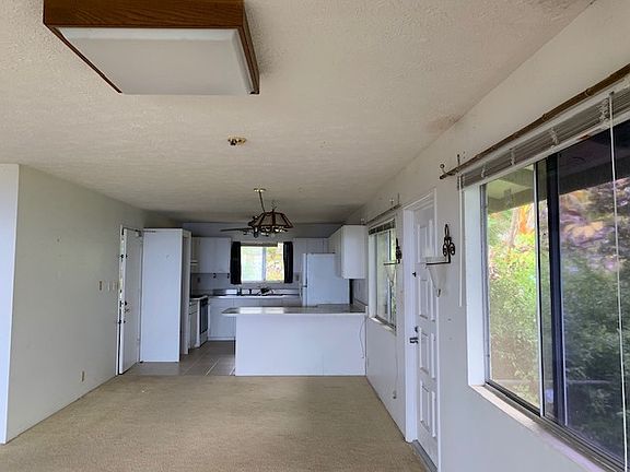 Additional Living Room