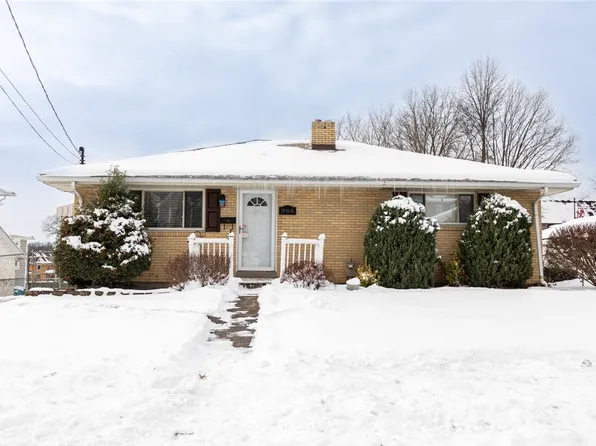 906 Chestnut St, Connellsville, PA 15425
