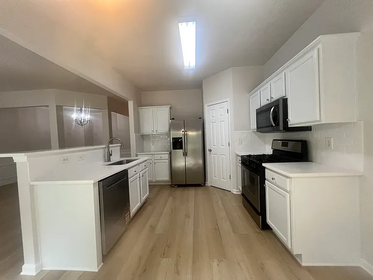 4908 Berkeley Oak Cir — Photo 9