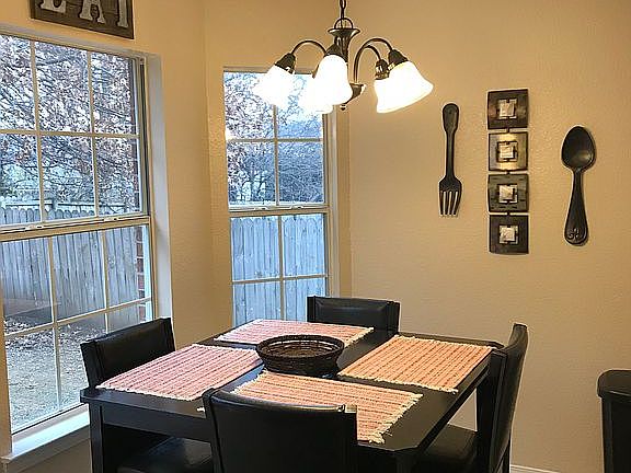 Dining Area in Kitchen 