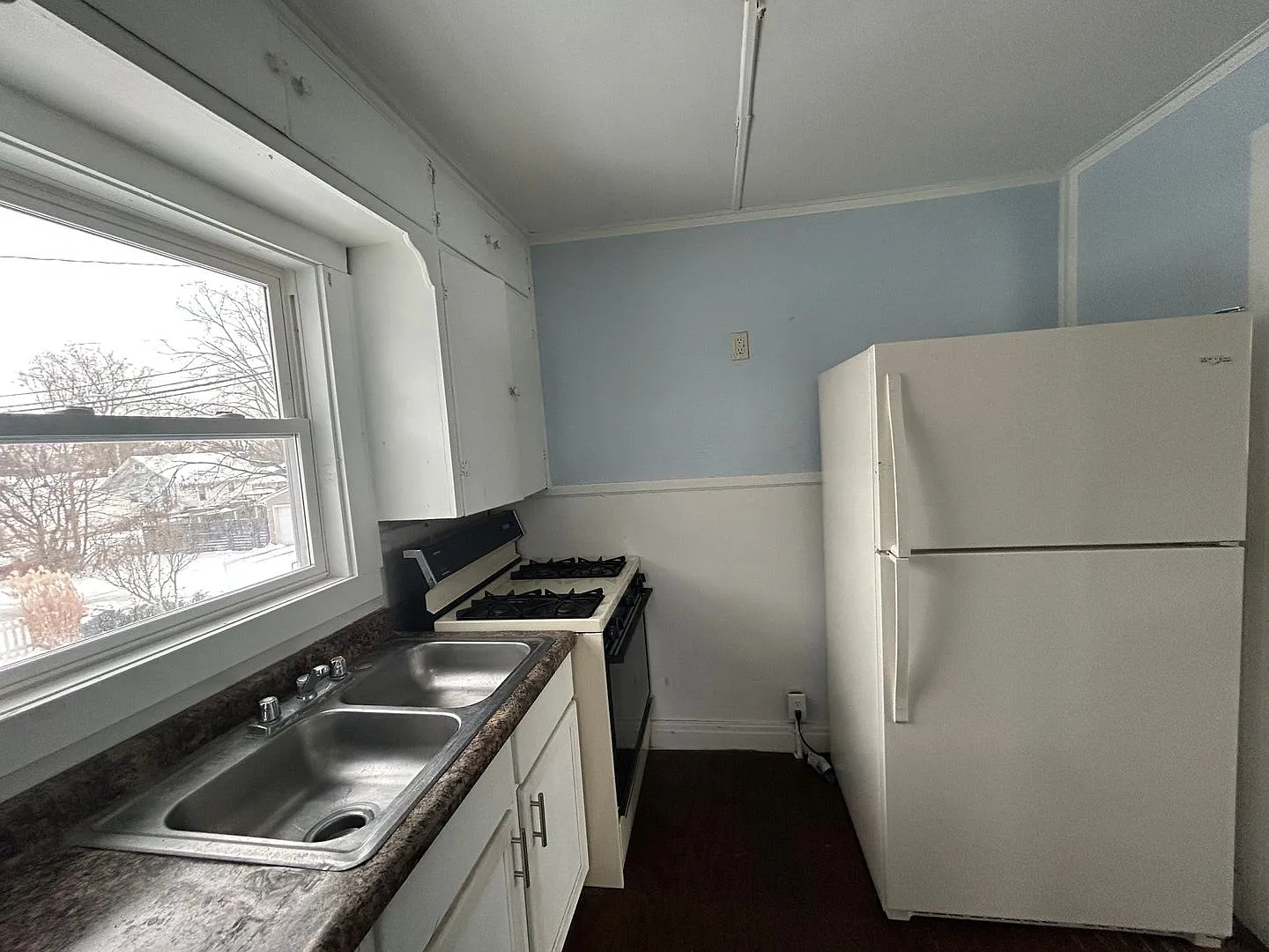 111 S Wood St #A photo 1