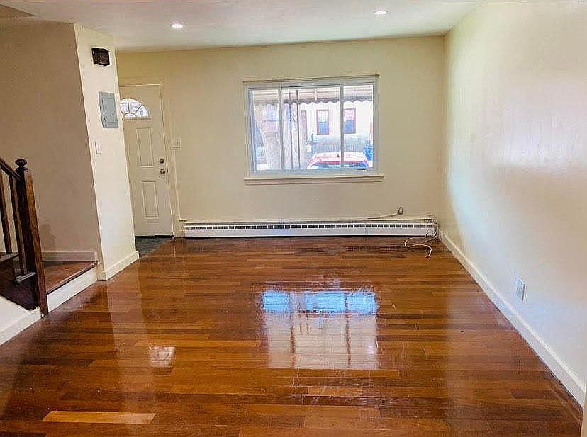 2nd image of 3312 Barnes Ave #2