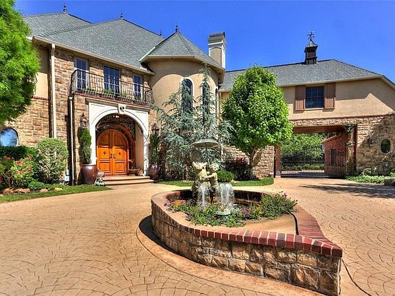 4th image of 2700 SW 130th Ct