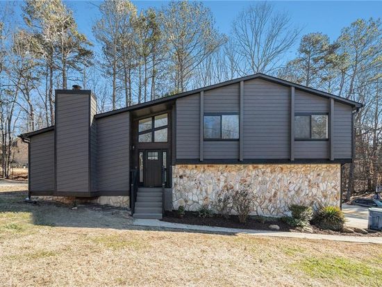 680 Timbergrove Dr SW, Atlanta, GA 30331