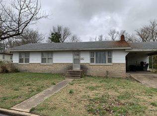 319 E 3rd St, West Plains, MO 65775