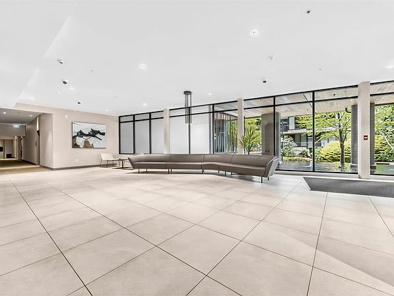 4th image of 3581 Ross Dr #Penthouse 1
