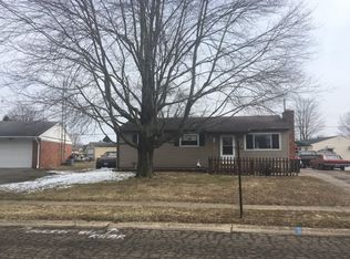 208 Putnam Rd, Heath, OH 43056