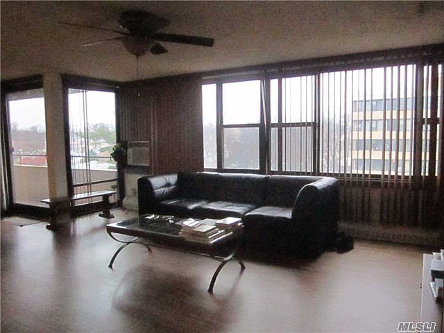 1st image of 16715 12th Ave APT 8C