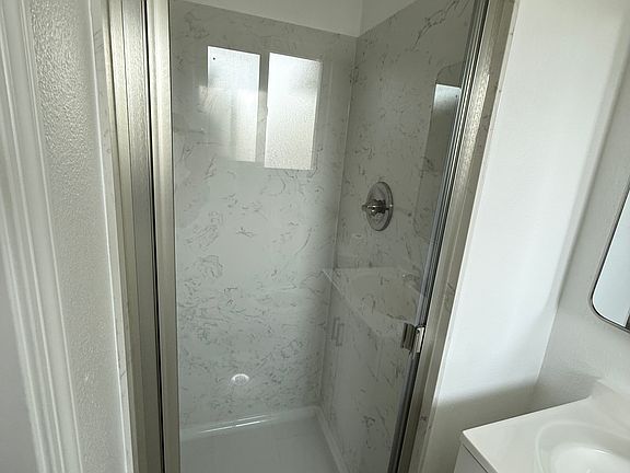 3rd image of 963 Argenta Dr
