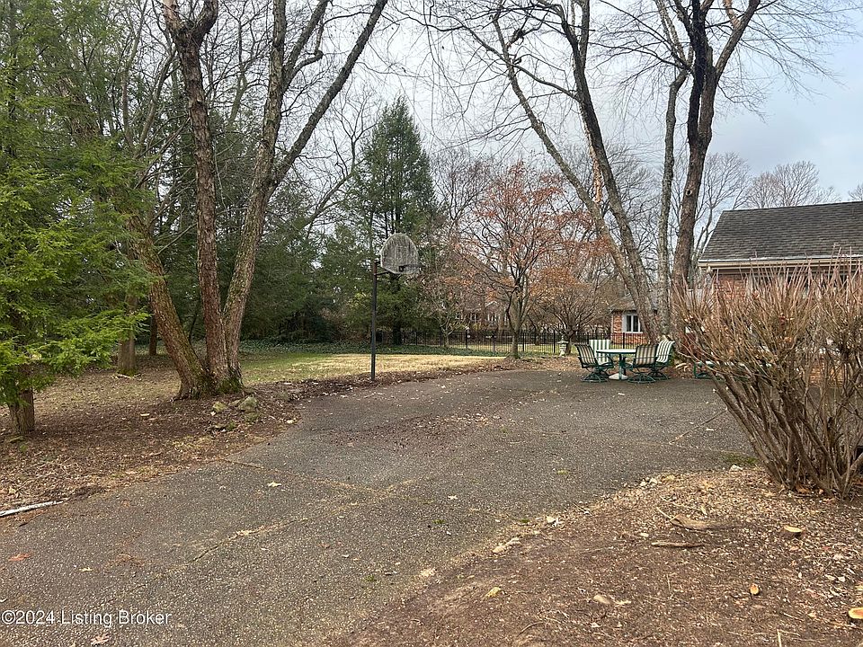 2nd image of 712 Bedfordshire Rd