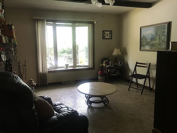 5th image of 6033 Sherman Dr