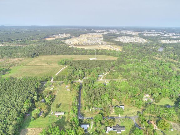 4th image of 237 Windsong Dr