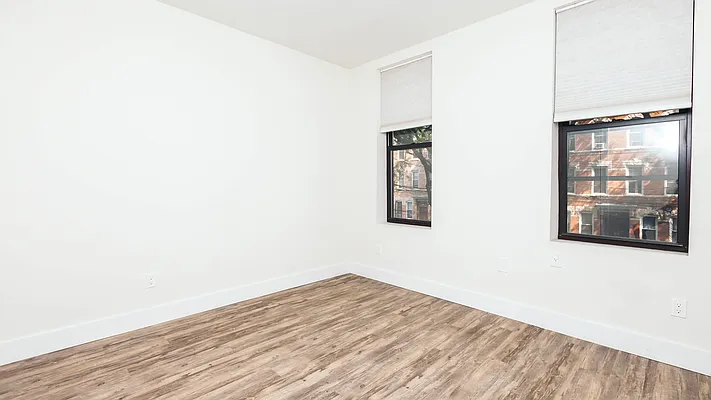 Rented by Nooklyn NYC LLC | media 8