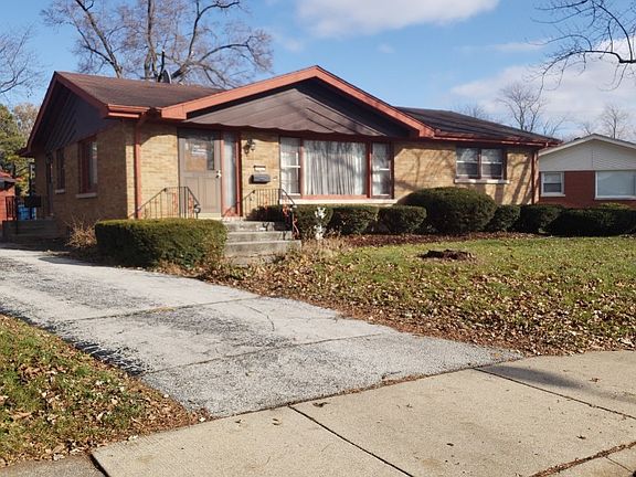 3rd image of 16667 Thornton Ave