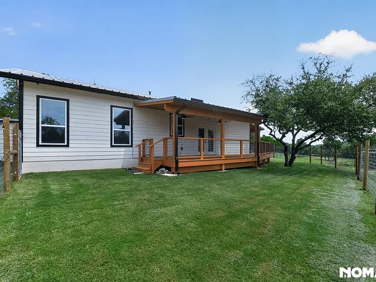 1130 Circle Acres Acres #A — Photo 5