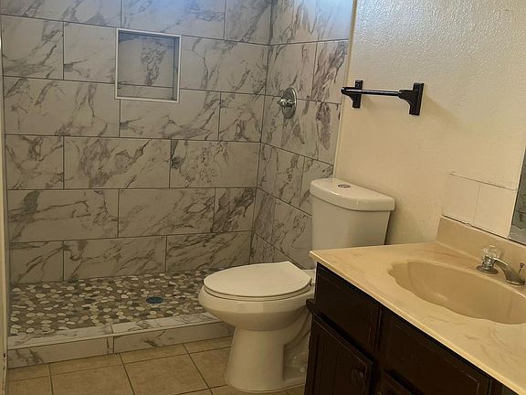 3rd image of 2801 Red Sails Dr #A
