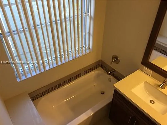 818 Garnet Cir — Photo 13