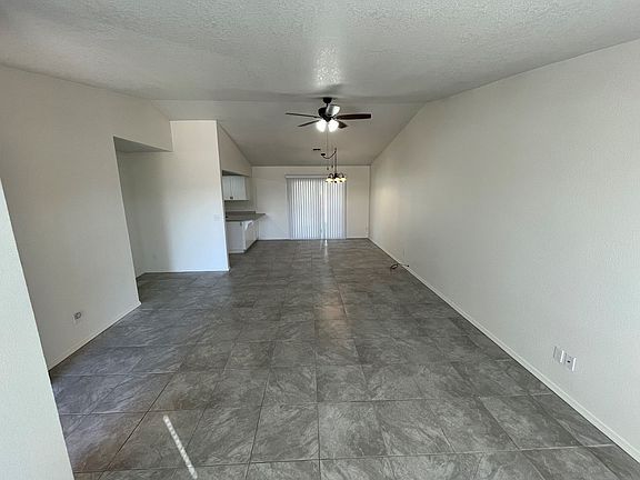 4th image of 1621 Ash Ave
