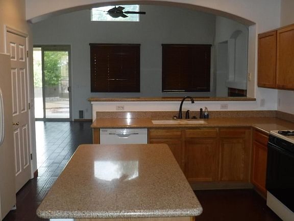 5th image of 3027 W Calle Leonido
