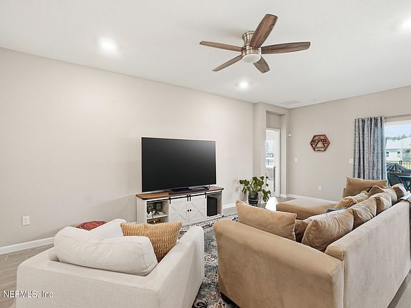 4th image of 75435 Sunberry Dr