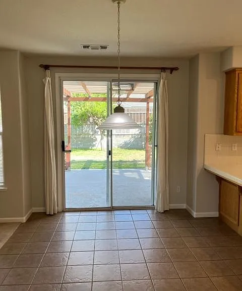 729 Wynyard Cir — Photo 44