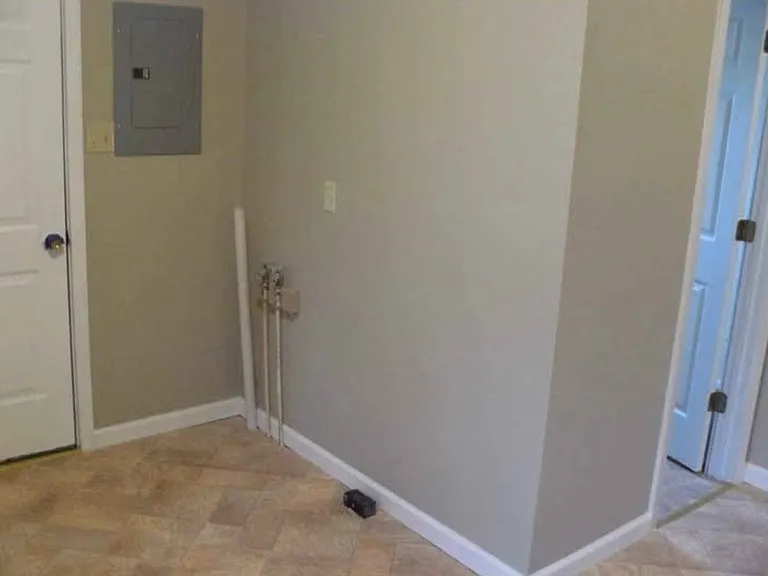 SW — Photo 17