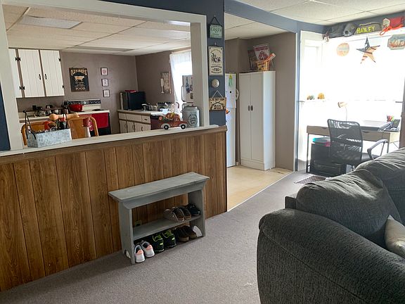 2nd image of 33 Elm St APT 101