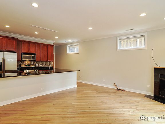 Kitchen / Living Room
