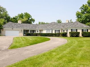 101 Halkirk Cir, Inverness, IL 60067