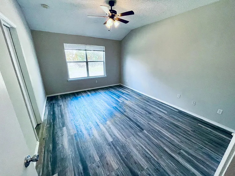 10824 Ives St — Photo 11