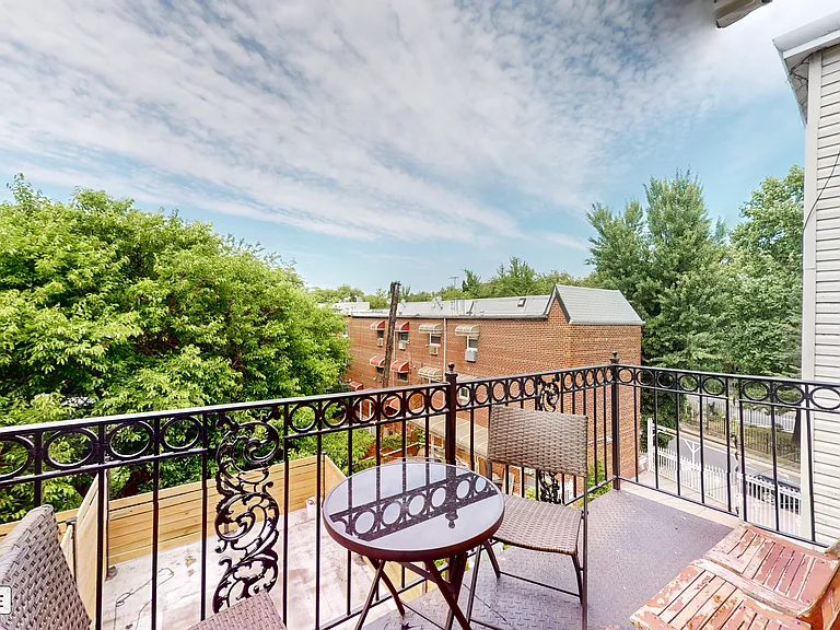 248 Driggs Ave #3L — Photo 1