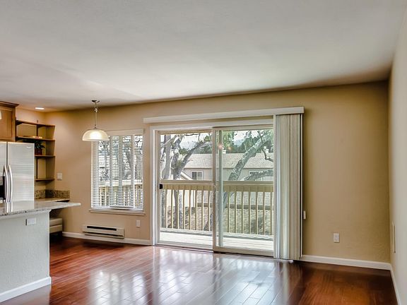 5th image of 300 Glenwood Cir APT 267