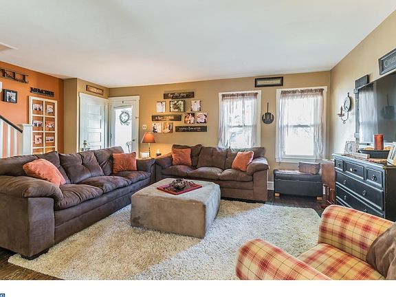 5th image of 556 Saude Ave