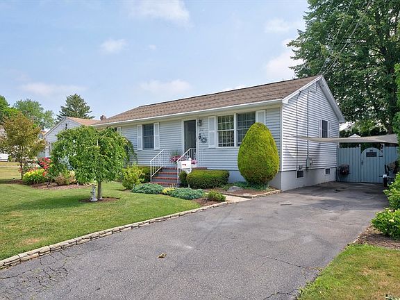 4th image of 212 Pine Grove St