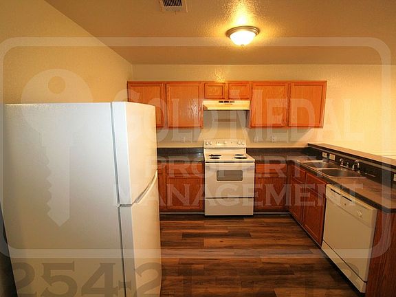 4th image of 4707 Westcliff Rd #B