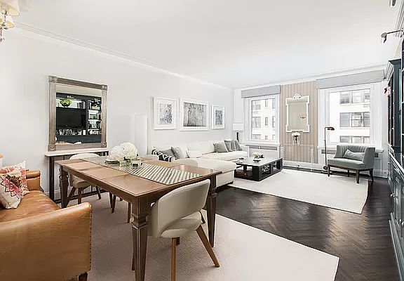 3rd image of 49 E 86th St #5C