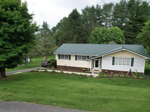 224 Alpha St, Marion, VA 24354