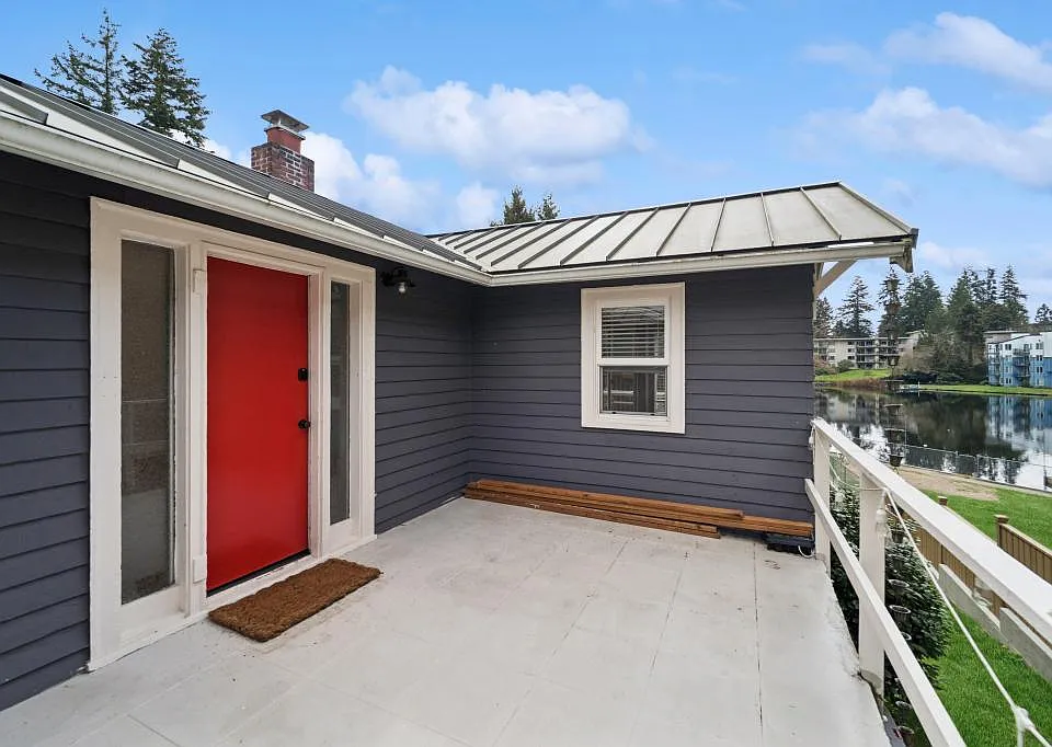 New Exterior Photo