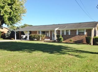 1100 Sunvalley Dr, Greeneville, TN 37745