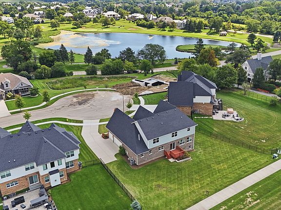 5th image of 12744 Caruso Ct
