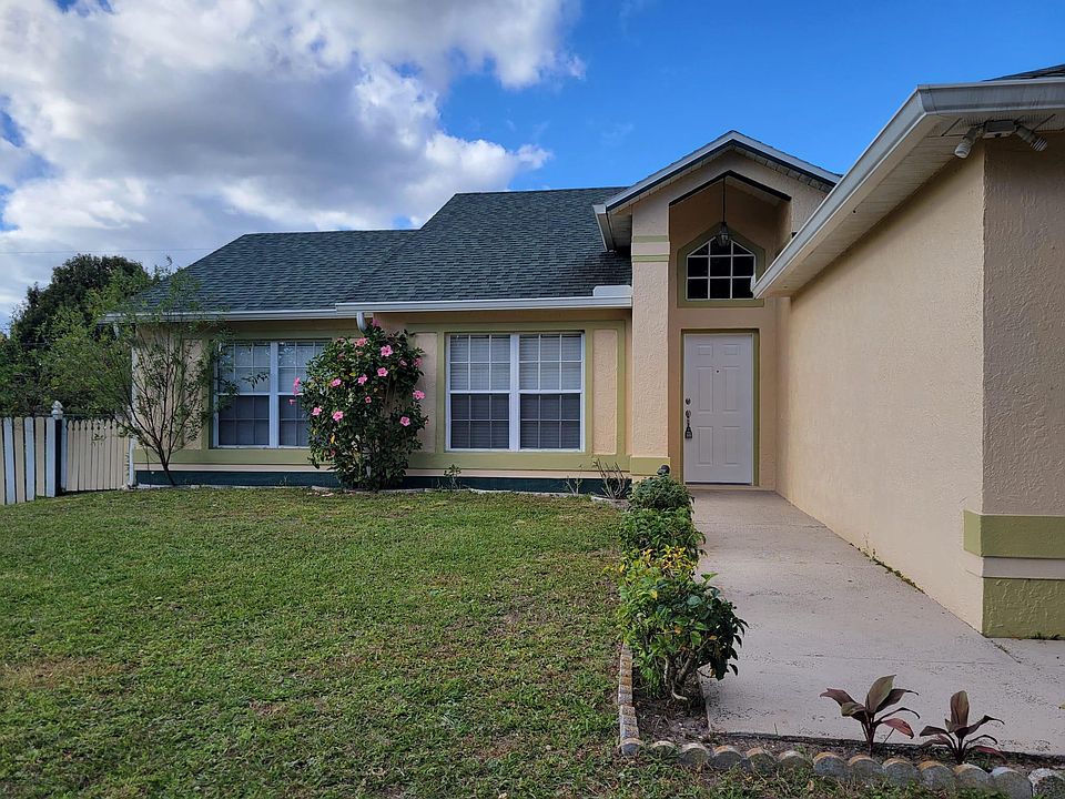 1st image of 1662 E Normandy Blvd