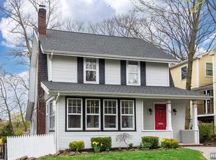 262 Rutgers Pl, Nutley, NJ 07110