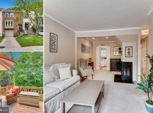 8215 Tall Trees Ct, Ellicott City, MD 21043