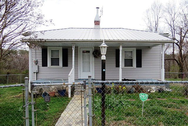 1st image of 242 Henry St