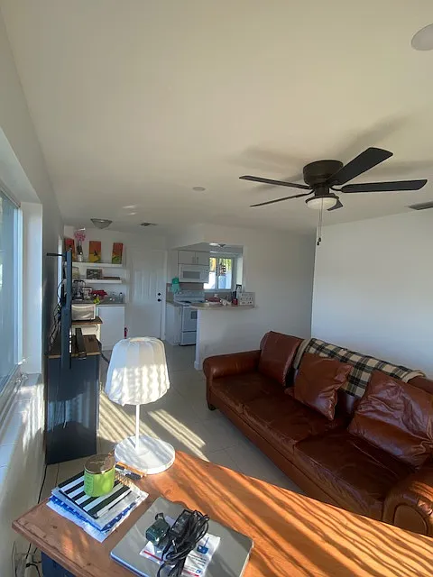 2 bed, 750 sqft, $2,150 — Photo 4