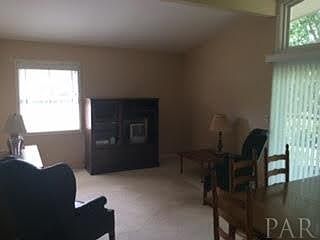 5th image of 3785 Summer Dr