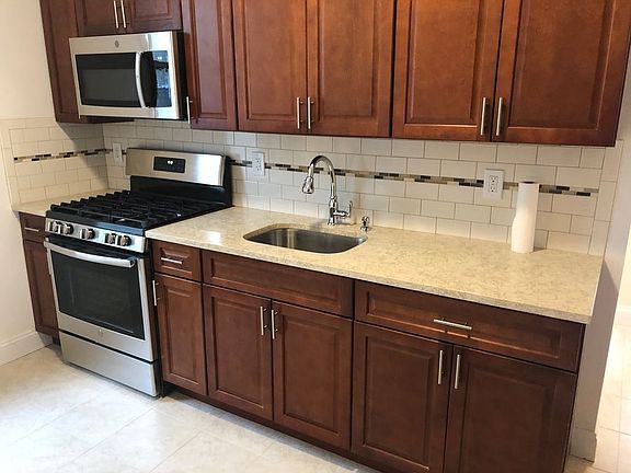 3rd image of 2561 47th St APT 3