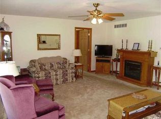 3910 Memory Ln, Waterloo, IA 50701